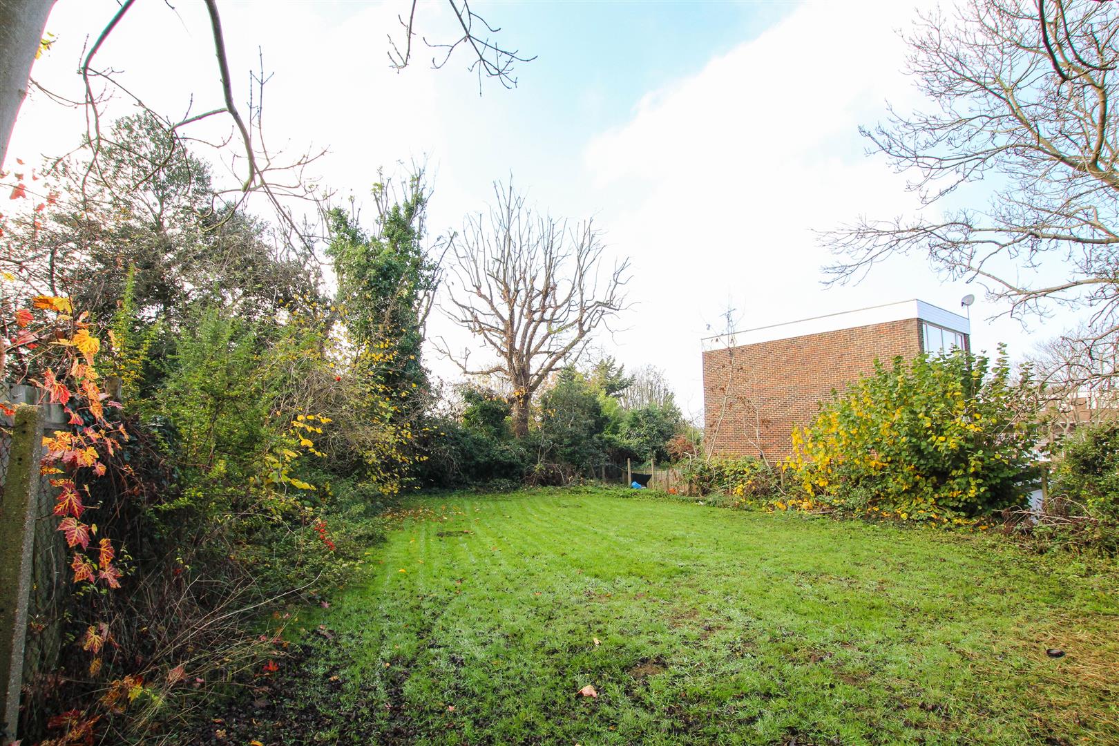 Tower Hill, Brentwood Keith Ashton